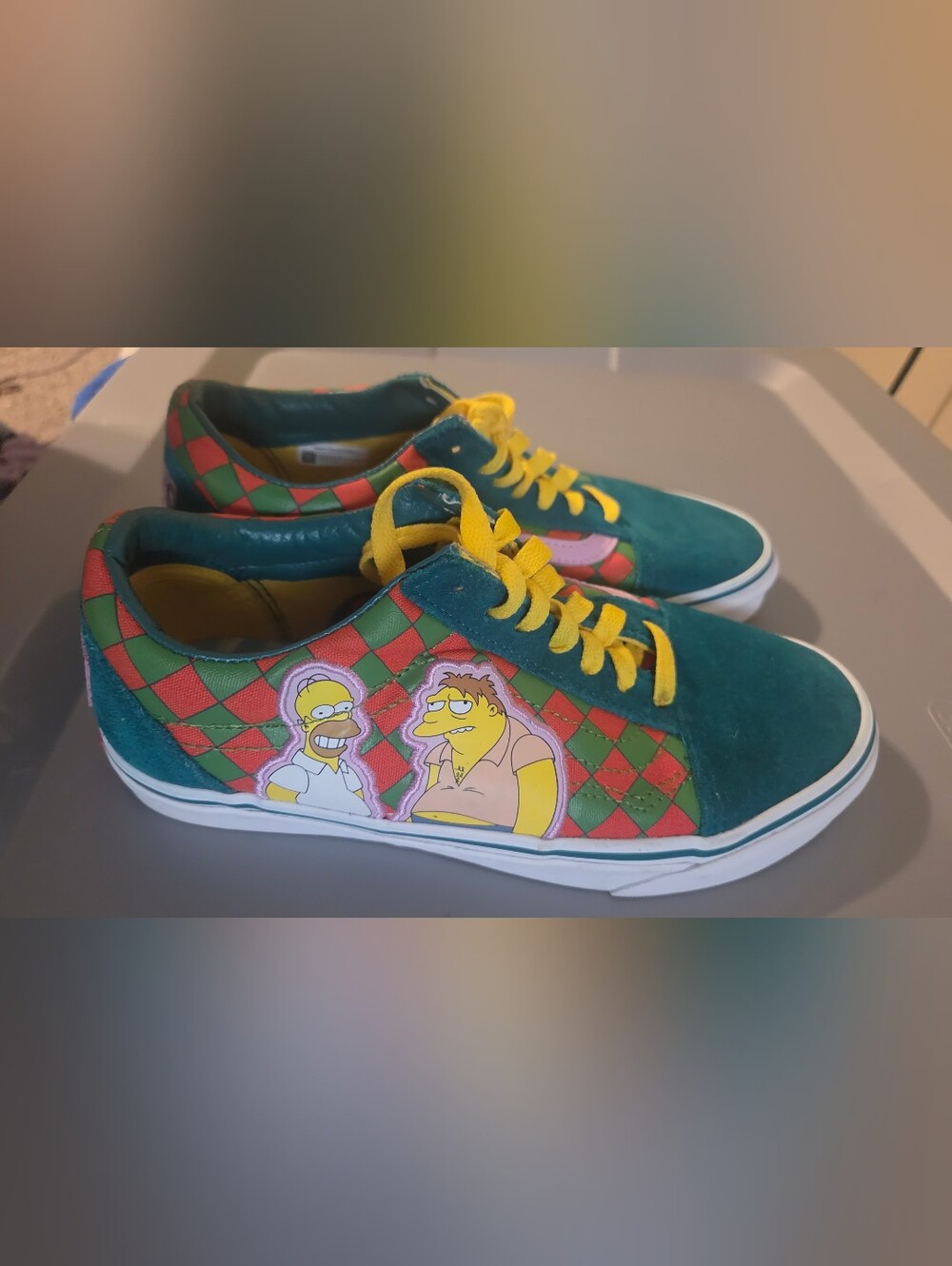 Women's Van Simpson's Moe"s Tavern Low-Top Sneakers - Yellow & Green Euc 7.5